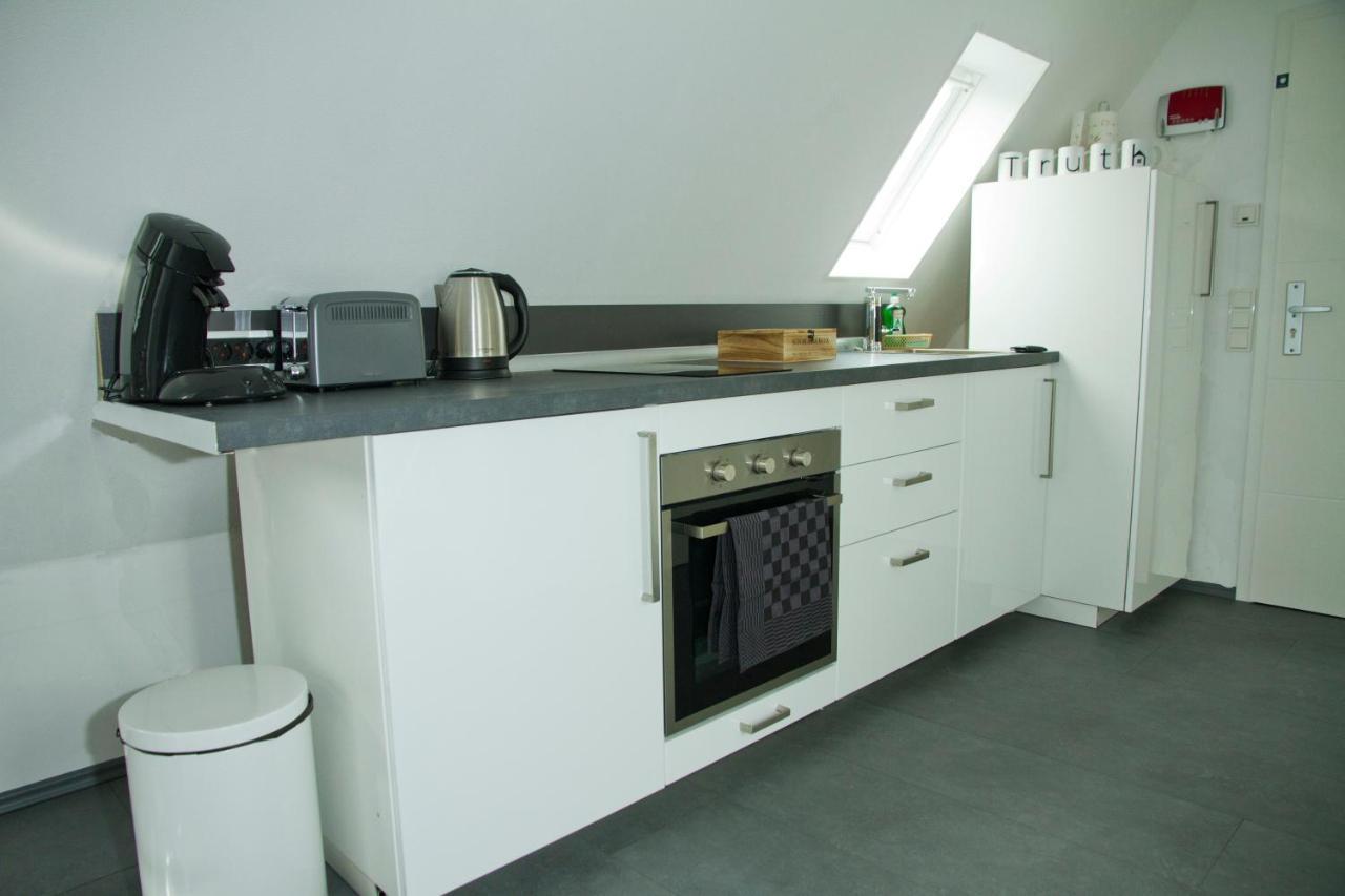 Apartment Truth - Queensize Bett - Netflix - Küche Dortmund